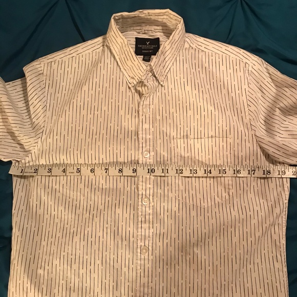 American Eagle men’s small button down shirt. - Picture 2 of 4